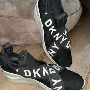 Dkny